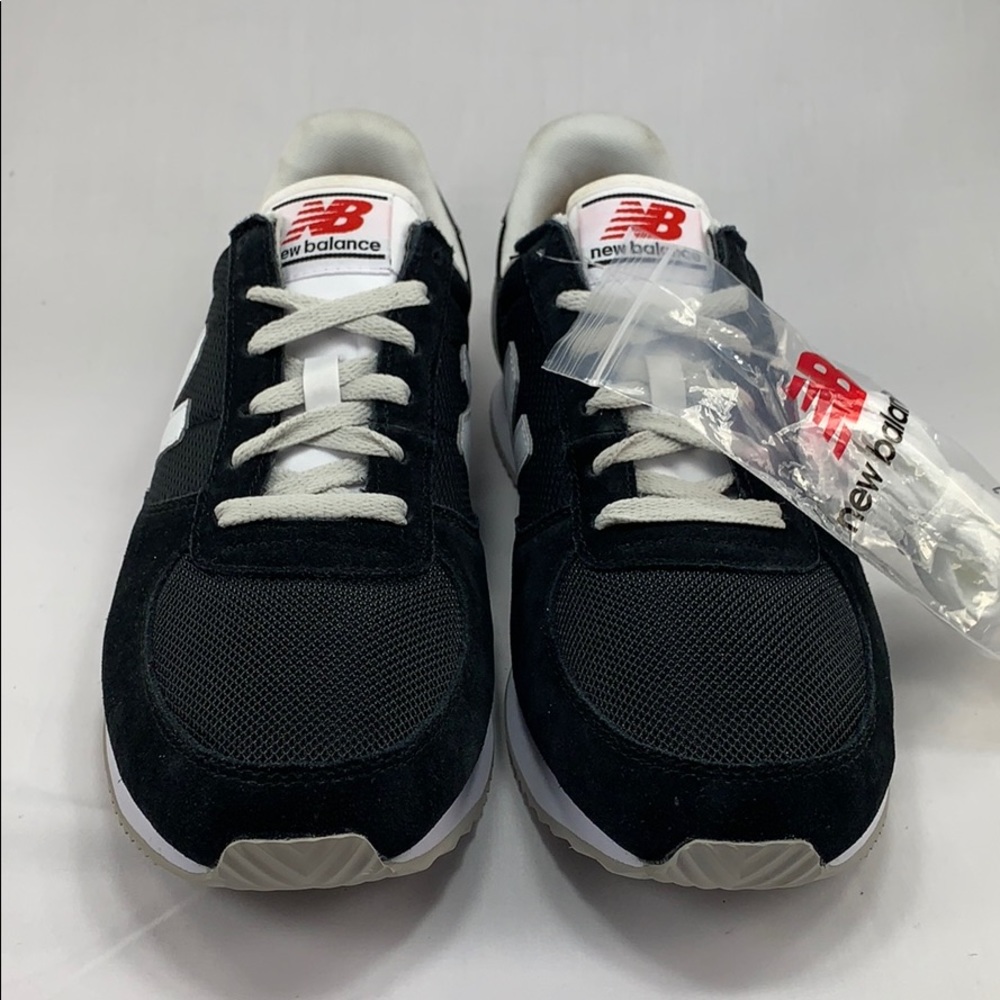 🆕 New Balance Classics Blck/White Sz 10.5 - Picture 4 of 11